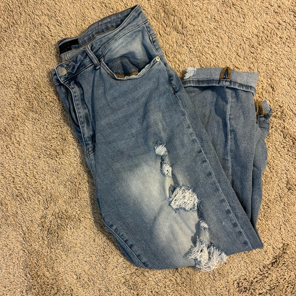 Risen straight leg jeans